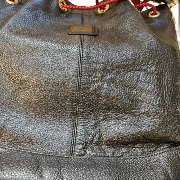 Vintage Burberry’s Black Leather Drawstring Bucket Bag & Burberry Bag Charm Set - Picture 16 of 16